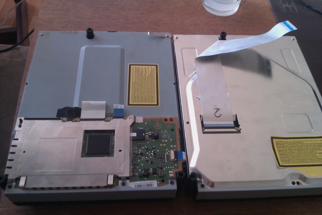 Nome: ps3drives.jpg
Visite: 92
Dimensione: 88.5 KB