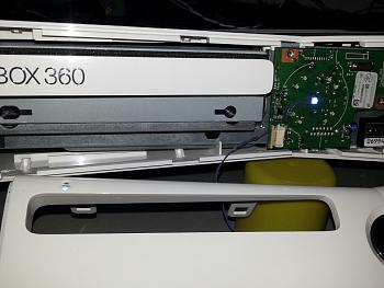 [TUTORIAL] Modding Tasto Eject con led SMD, su Xbox360 Corona e trinity-18.jpg