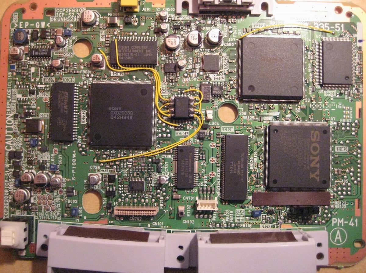 Psone V2 schema Onechip mod-onechip_on_scph_102.jpg