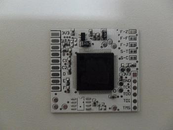 Clock Onboard VS Motherboard Clock-sam2889f.jpg